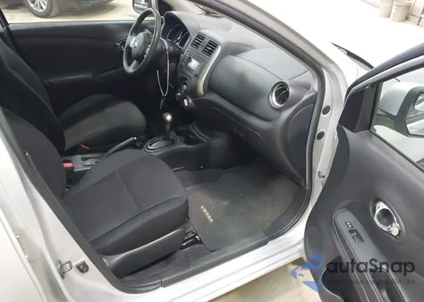 2013 Nissan Versa 1.6 Sl z USA, uszkodzony, nr VIN 3N1CN7AP8DL861859